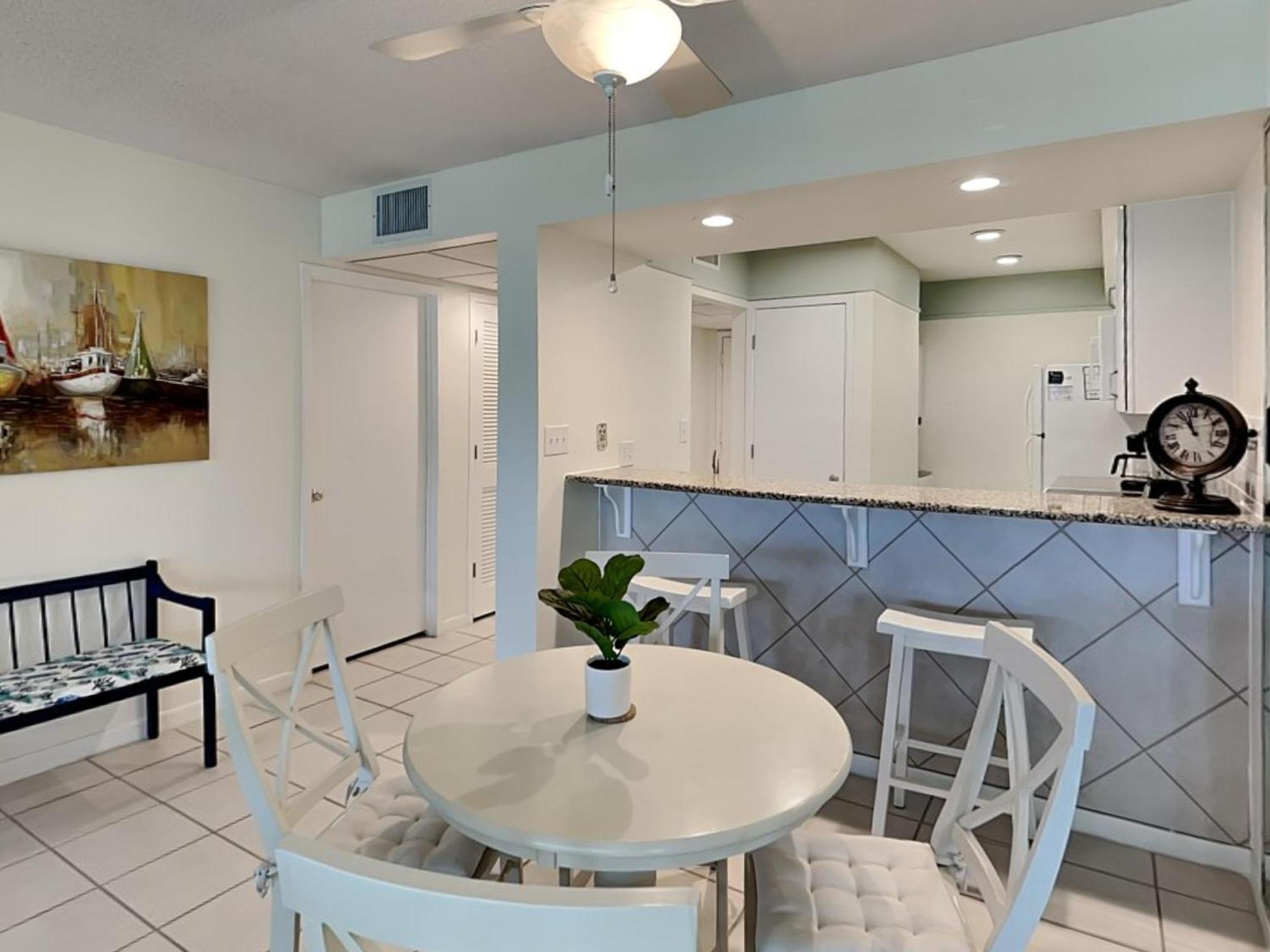 Apartment Edgewater 703 *